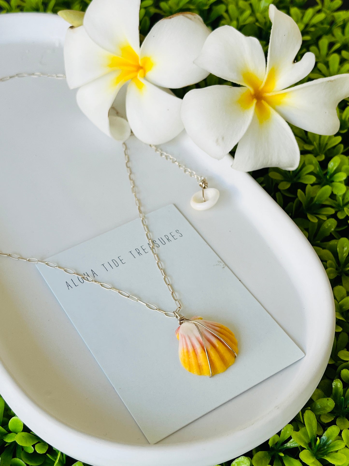 Sterling Silver Sunrise Shell Necklace 16”