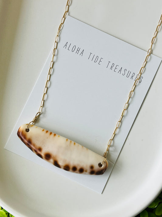 14K GF Cowrie Claw Bar Necklace 18”
