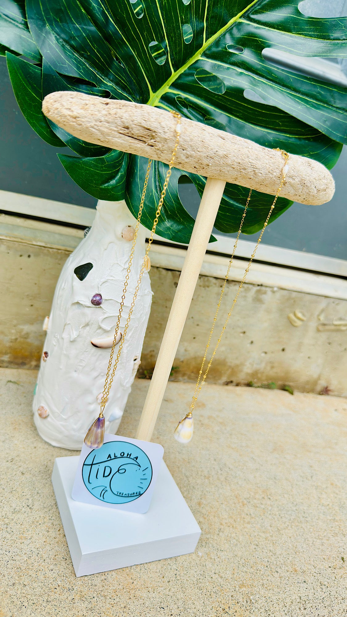 Driftwood Necklace Stand