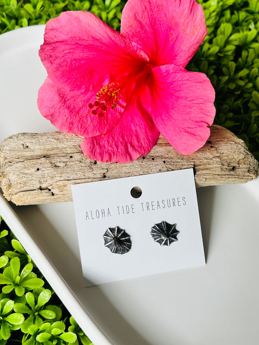 Sterling Silver ‘Opihi Shell Earring Studs