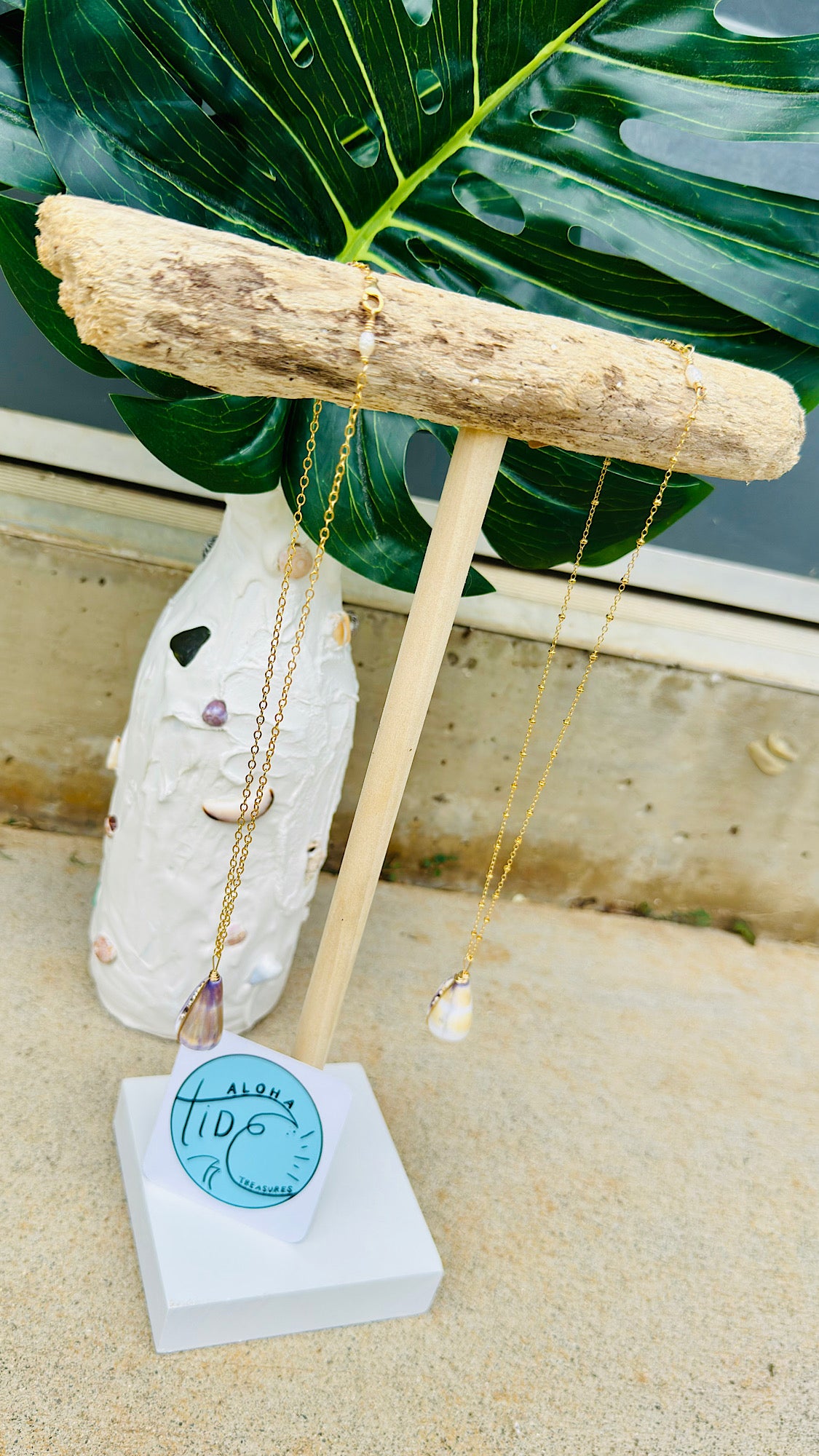 Driftwood Necklace Stand