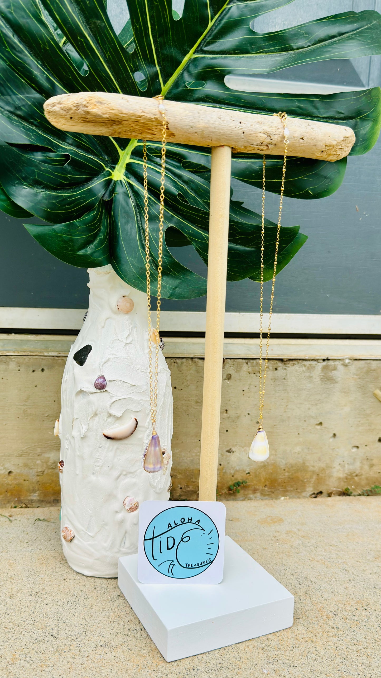 Driftwood Necklace Stand