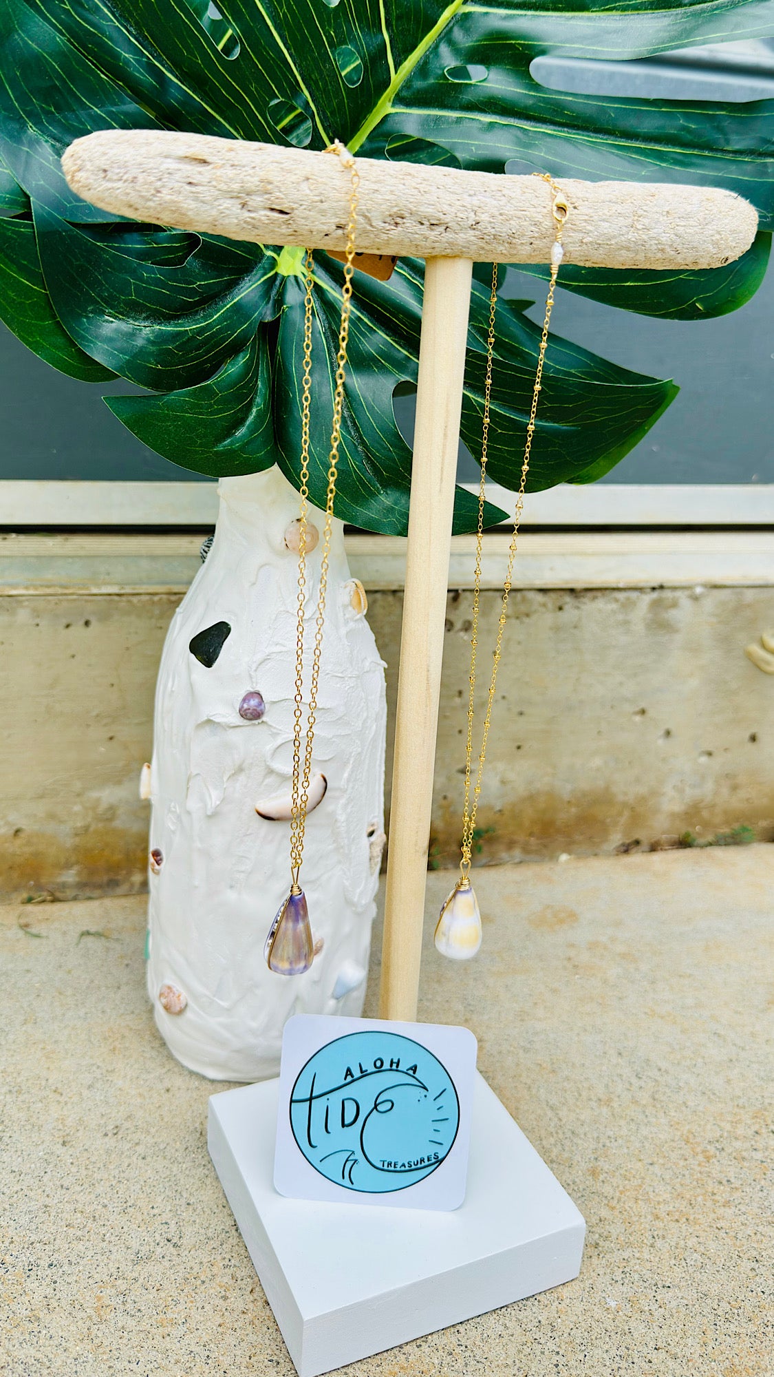 Driftwood Necklace Stand