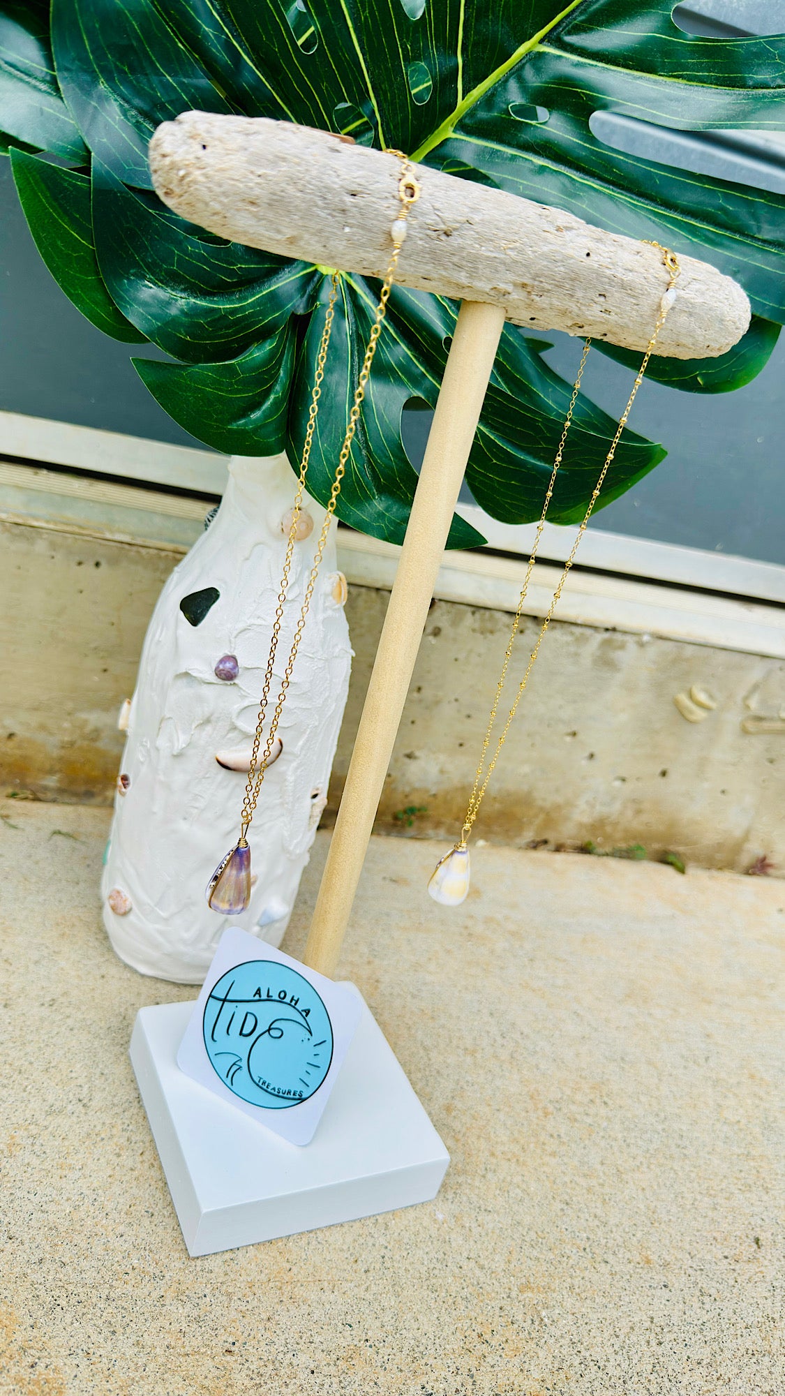 Driftwood Necklace Stand